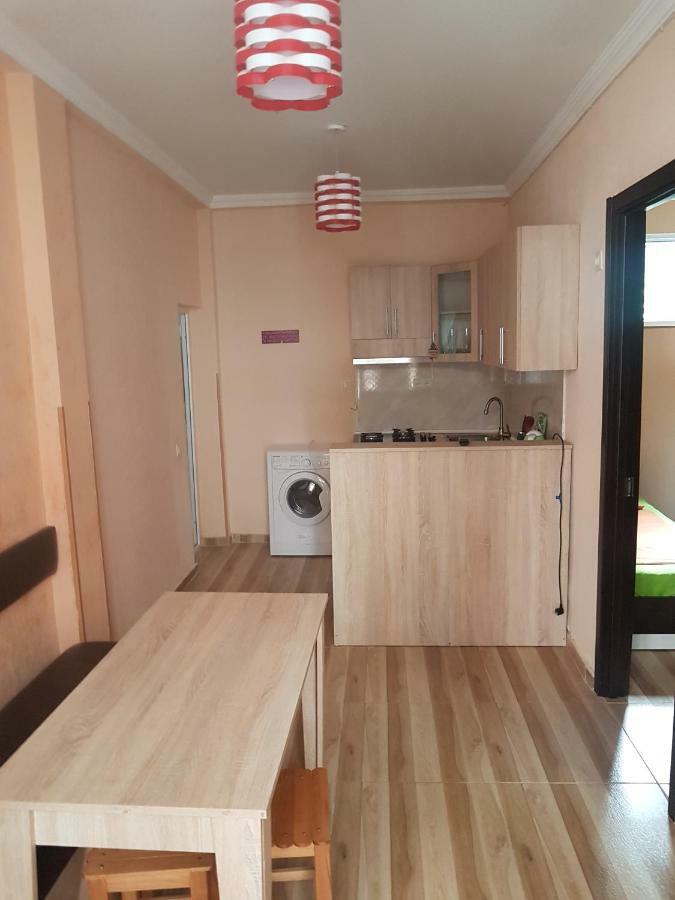 Apartment Nodmax อูเรคี ภายนอก รูปภาพ